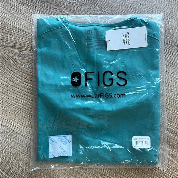 FIGS Casma Three Pocket V-neck Scrub Top Teal Size XS Style FW1100 PO‎ 3334 NWTs - Picture 2 of 4